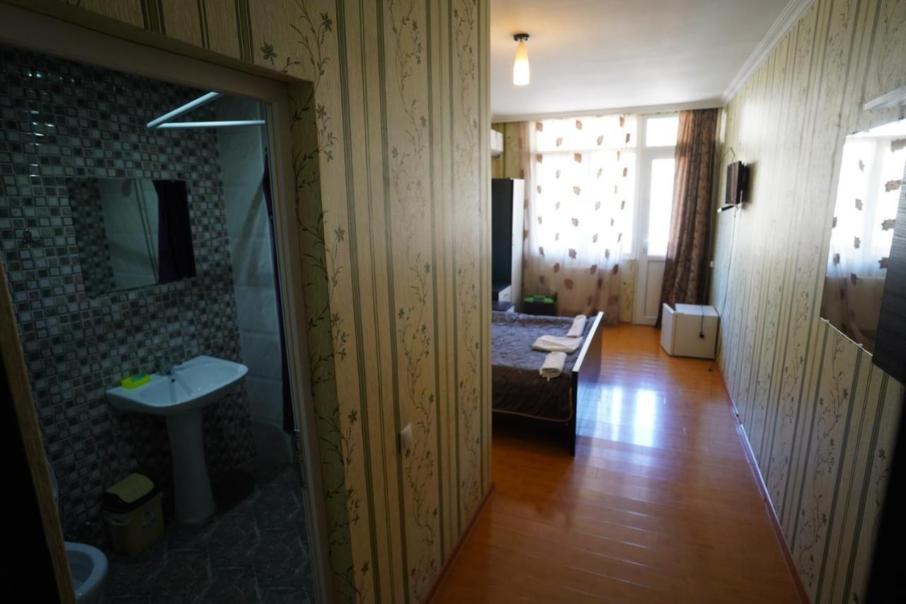 Imperator 1 Hotel Kutaiszi Kültér fotó