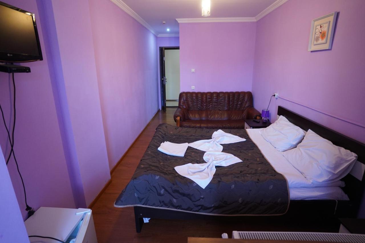 Imperator 1 Hotel Kutaiszi Kültér fotó