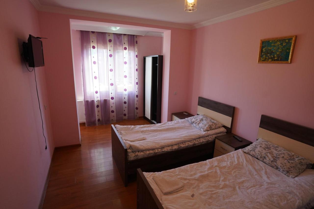 Imperator 1 Hotel Kutaiszi Kültér fotó