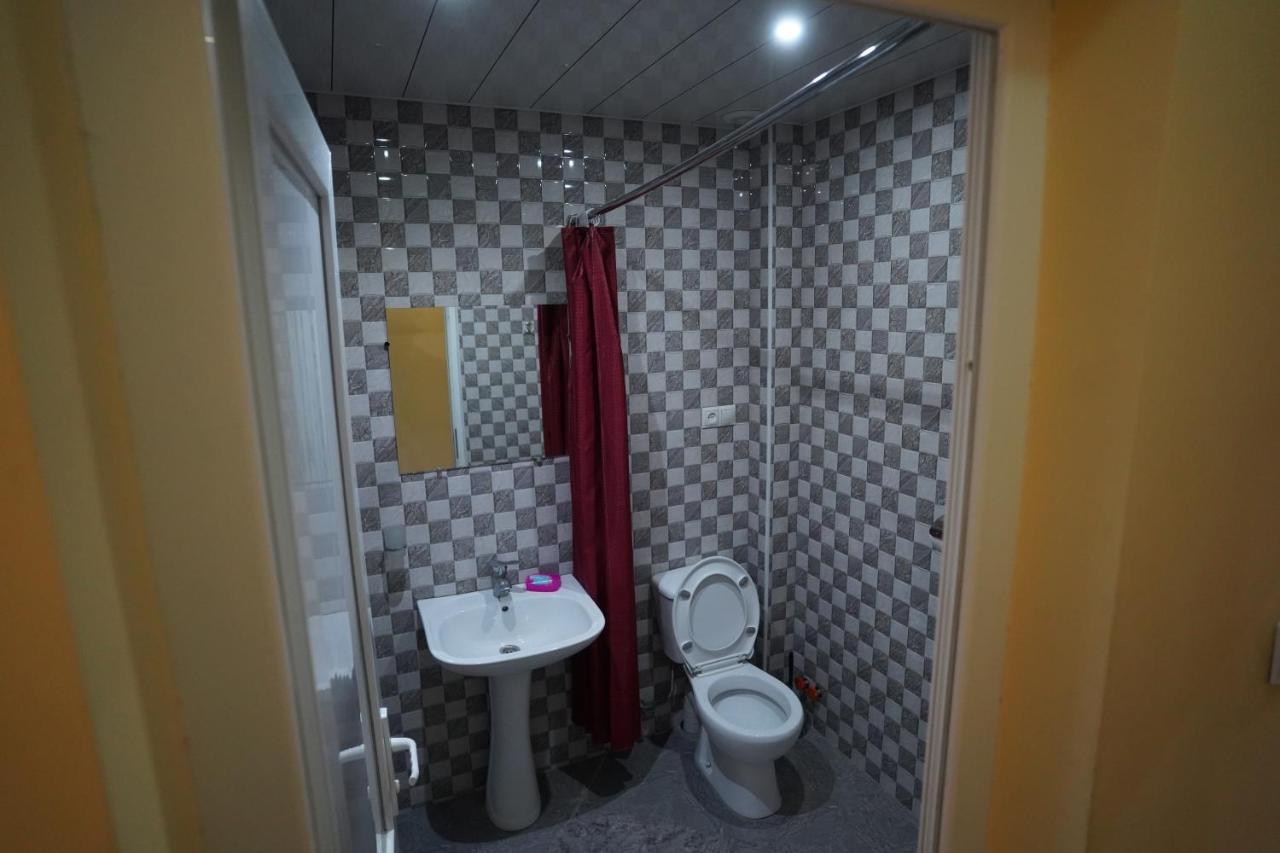 Imperator 1 Hotel Kutaiszi Kültér fotó