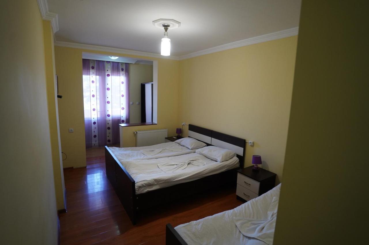 Imperator 1 Hotel Kutaiszi Kültér fotó