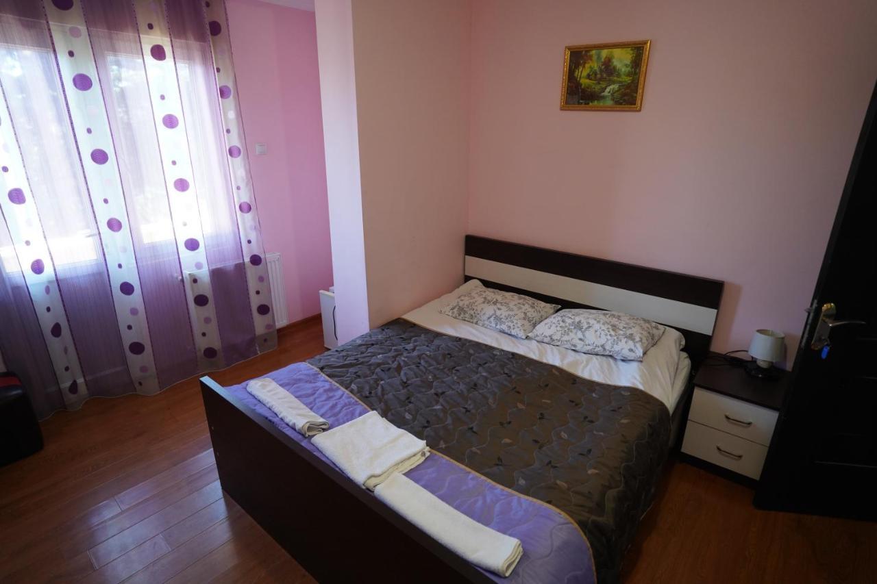Imperator 1 Hotel Kutaiszi Kültér fotó