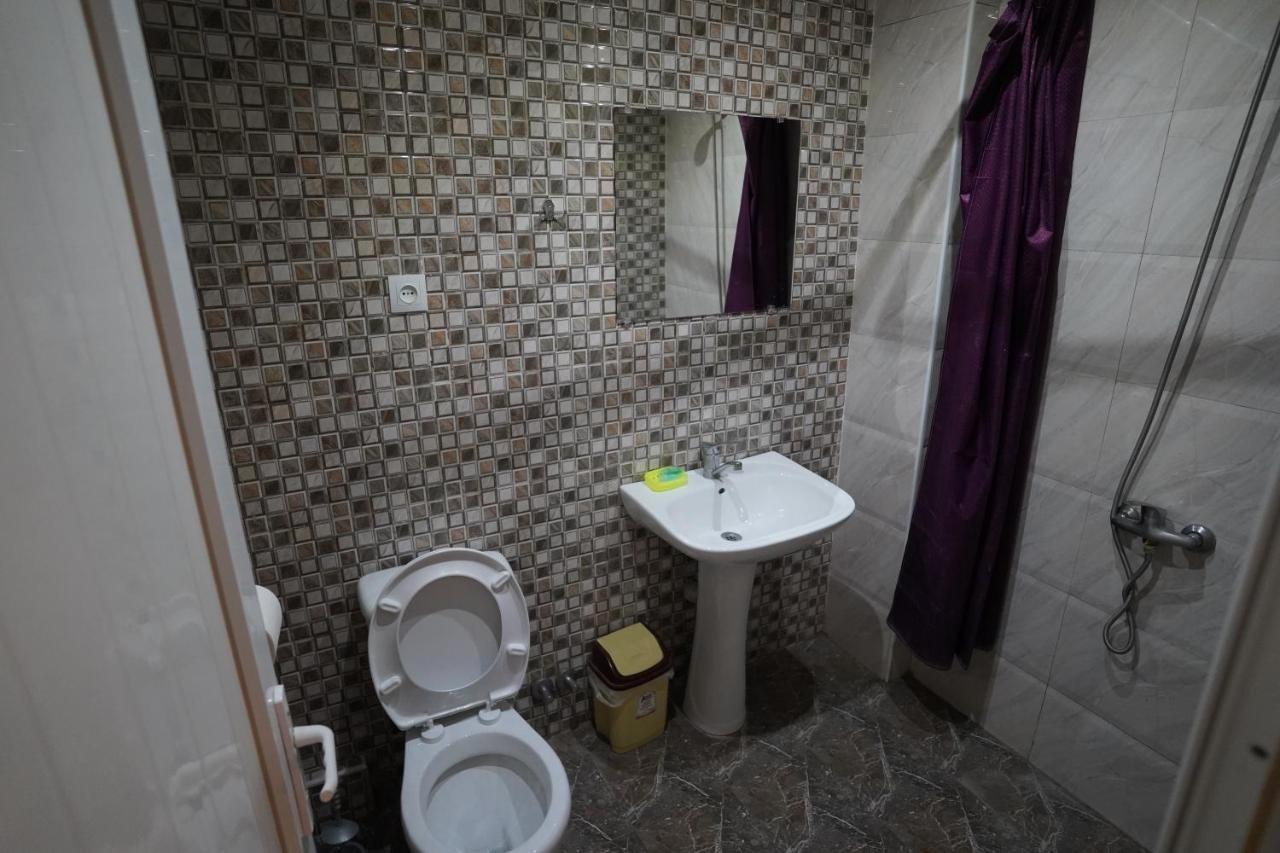 Imperator 1 Hotel Kutaiszi Kültér fotó