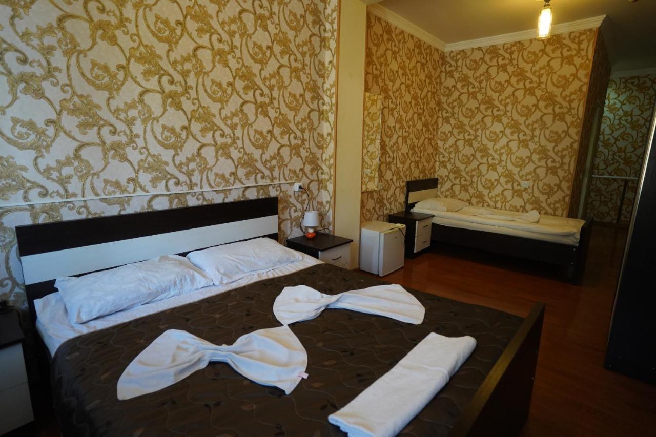 Imperator 1 Hotel Kutaiszi Kültér fotó