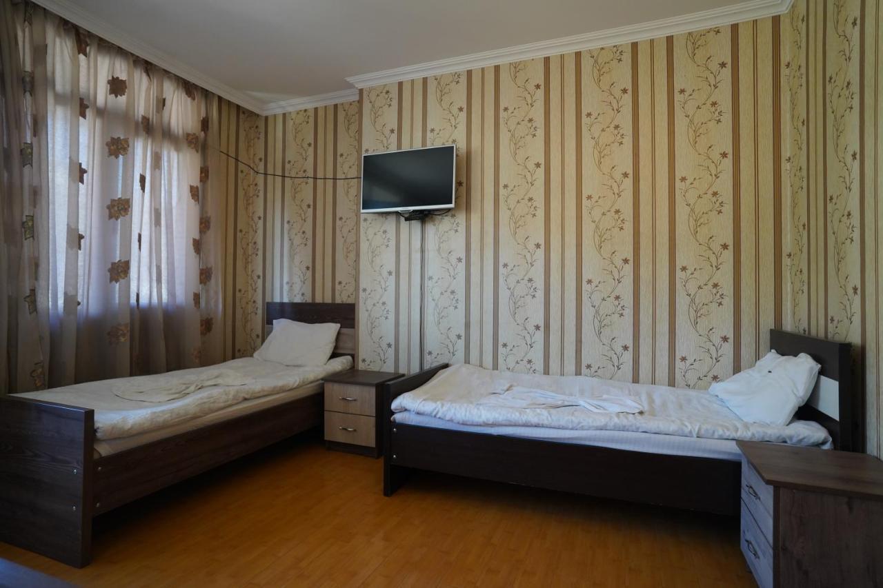 Imperator 1 Hotel Kutaiszi Kültér fotó
