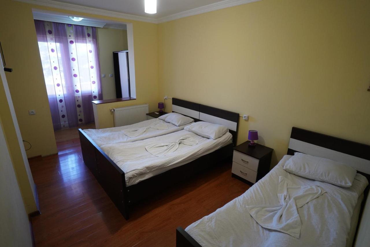 Imperator 1 Hotel Kutaiszi Kültér fotó